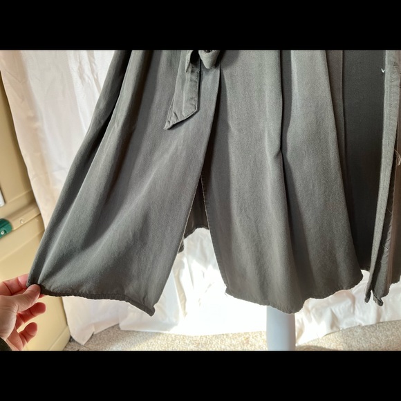 Utility style long vest - Picture 6 of 8